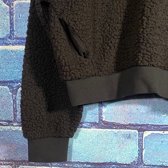 PINK Victoria’s Secret Black Sherpa Quarter-Zip Pullover Women’s S/P Fleece Crop - Picture 4 of 9